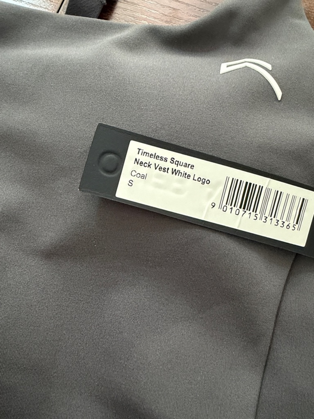 ONER active TIMELESS SQUARE NECK VEST WITH WHITE LOGO - Picture 6 of 7